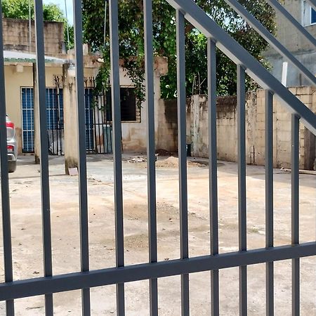 Casa De Huespedes Los Santos Канкун Экстерьер фото